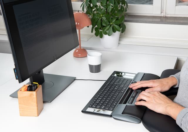 278798/mousetrapper-delta-regular-usb-a-rullestav-sort-gr%C3%A5.jpeg
