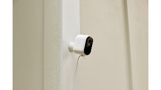 Arlo VMA5700-100PES