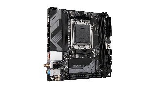 GIGABYTE B650I AX