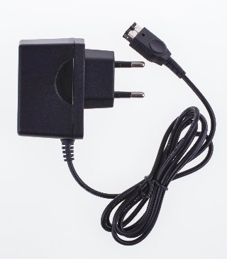 Trade Invaders DS fat/GBA SP AC adapter (in F&G bag + label)